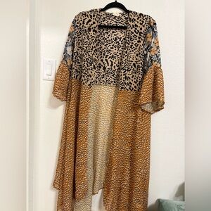 🐆Grace and Emma Leopard and Floral Print Kimono🐆